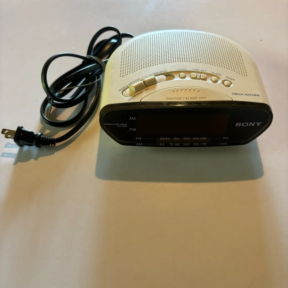 SONY Dream Machine ICF-C211 - AM/FM Alarm Clock Radio White Tested & Working